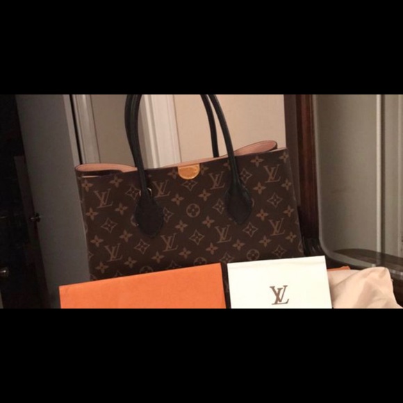 Louis Vuitton bag - Picture 2 of 8